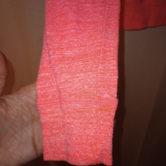 Pink - Picture 3 of 6